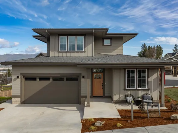 421 W 21st St, The Dalles, OR 97058