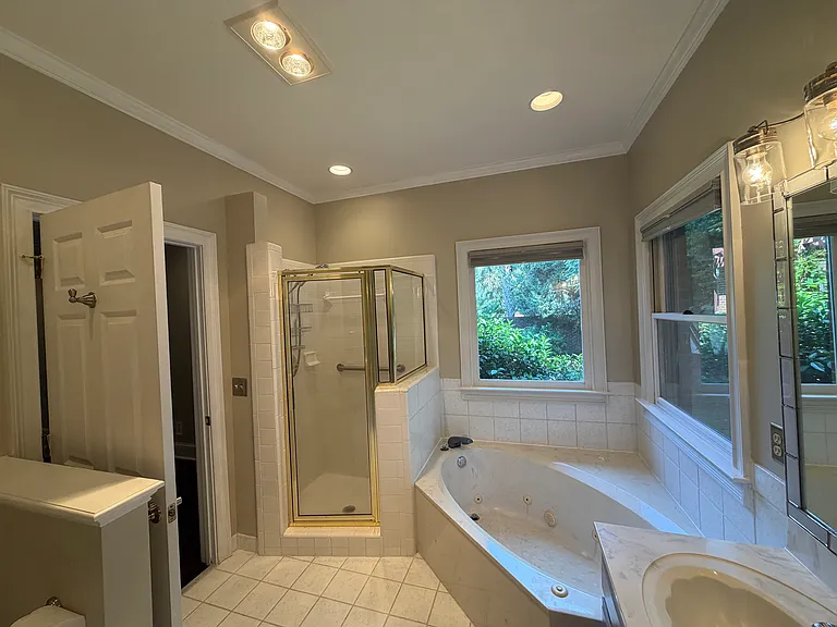 832 Shelter Cove Ct — Photo 23