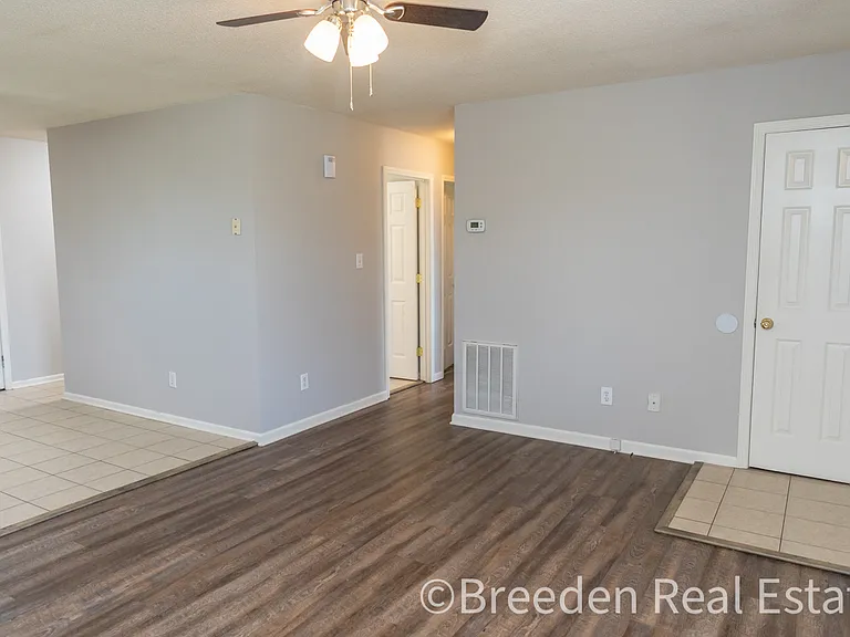 3405 Dreamy Ln — Photo 7
