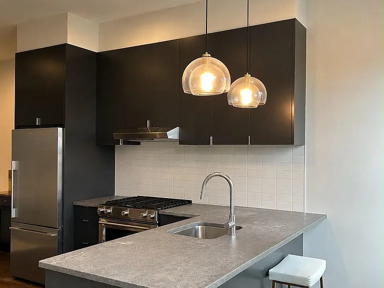 119 Wayne St — Photo 3