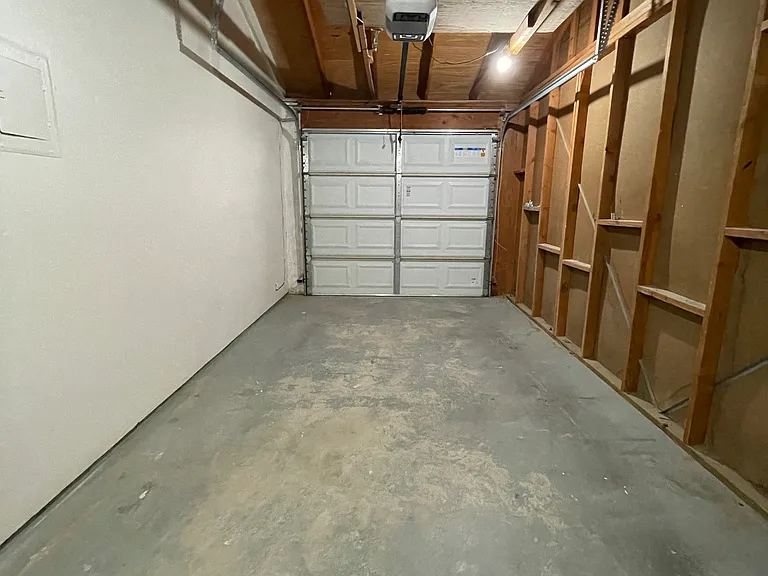 61947 Plaza Rd #C — Photo 11