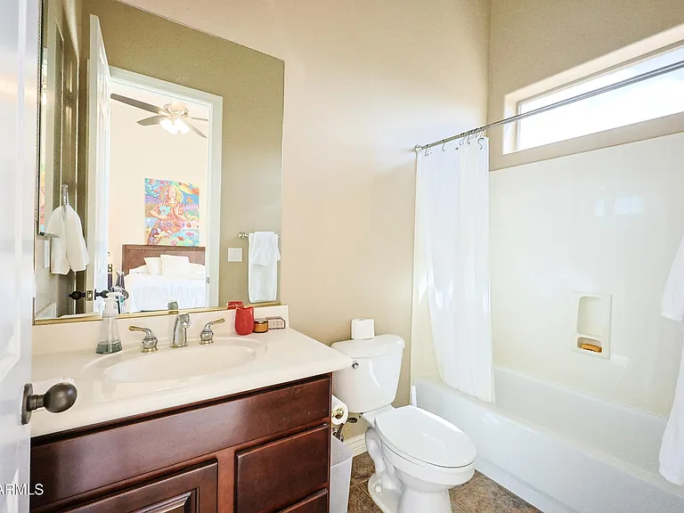 42405 N Harbour Town Ct — Photo 22