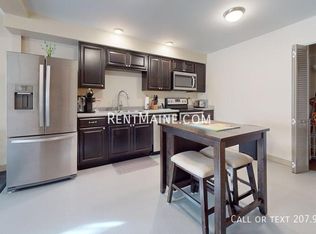 8 Elizabeth Ave APT 2, Bangor, ME 04401
