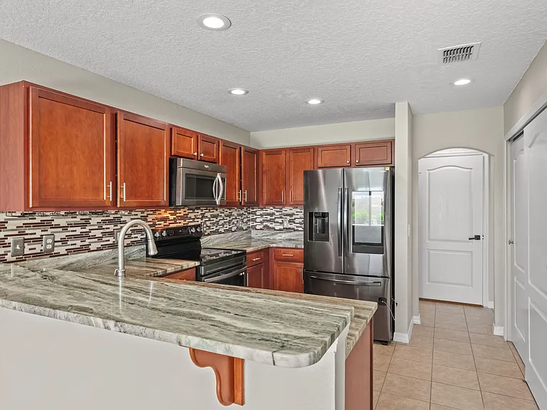 1752 Portcastle Cir — Photo 23