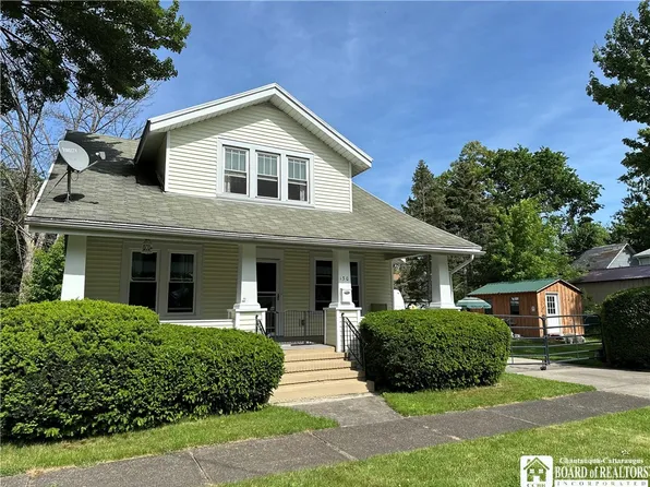 130 S Pangolin St, Dunkirk, NY 14048