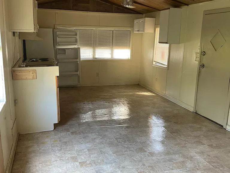 9204 US Highway 1 S — Photo 12
