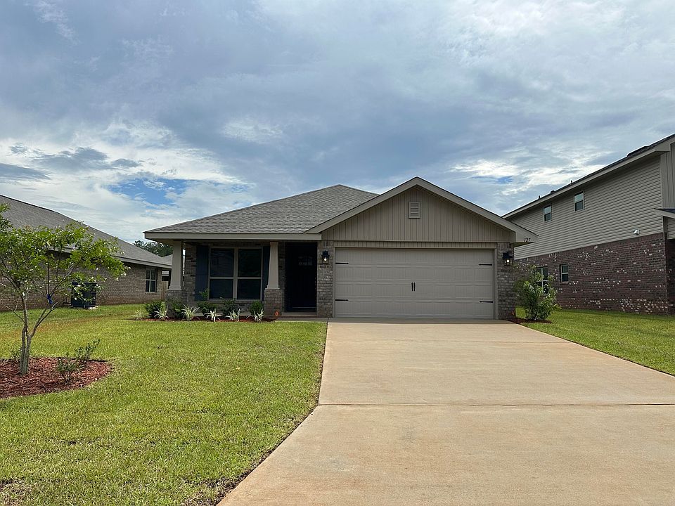 1st image of 215 Baycliff Dr