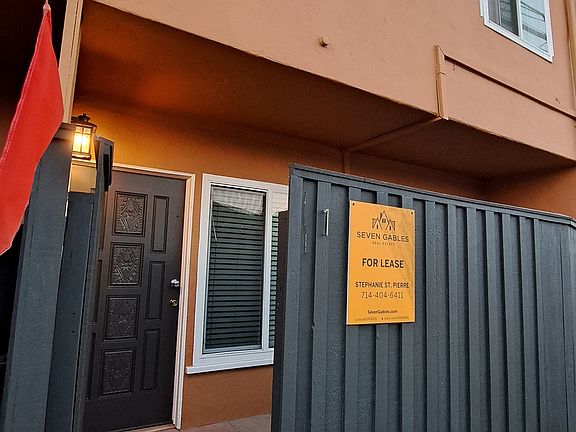 4th image of 1527 Seal Way APT 1
