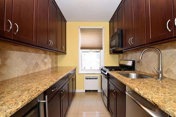 Sold by Keystone Realty USA Corp | media 40