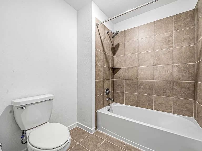 22135 Rangemore Dr — Photo 29