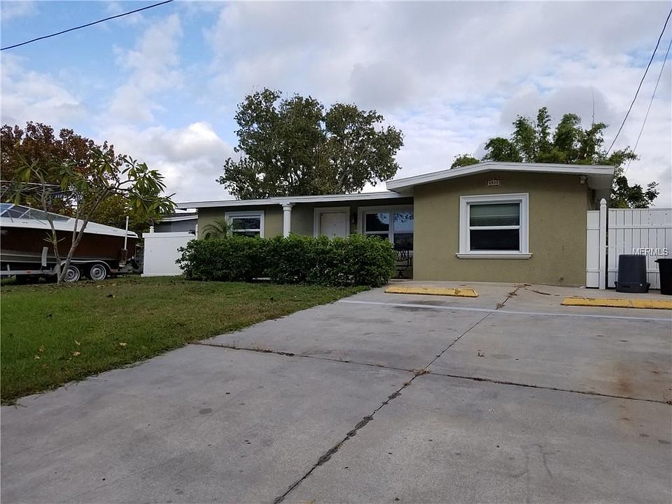 1st image of 9517 53rd Way