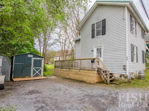 456 Stone Aly, Lock Haven, PA 17745