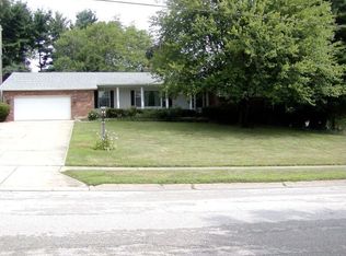 111 Heritage Dr, Tallmadge, OH