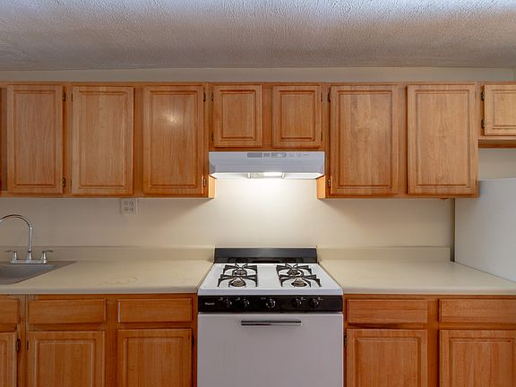 5th image of 145 Atlantic Ave APT 2