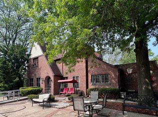 202 W 45th Ave, Gary, IN 46408