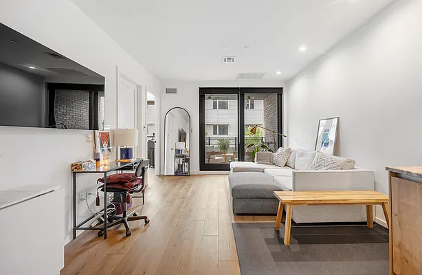 Rented by Compass | media 12