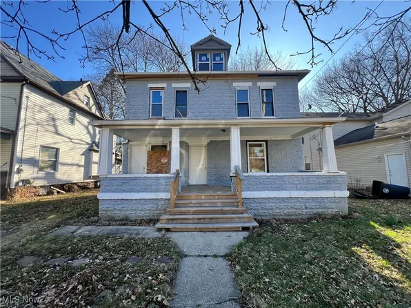 227 Rhodes Ave, Akron, OH 44302