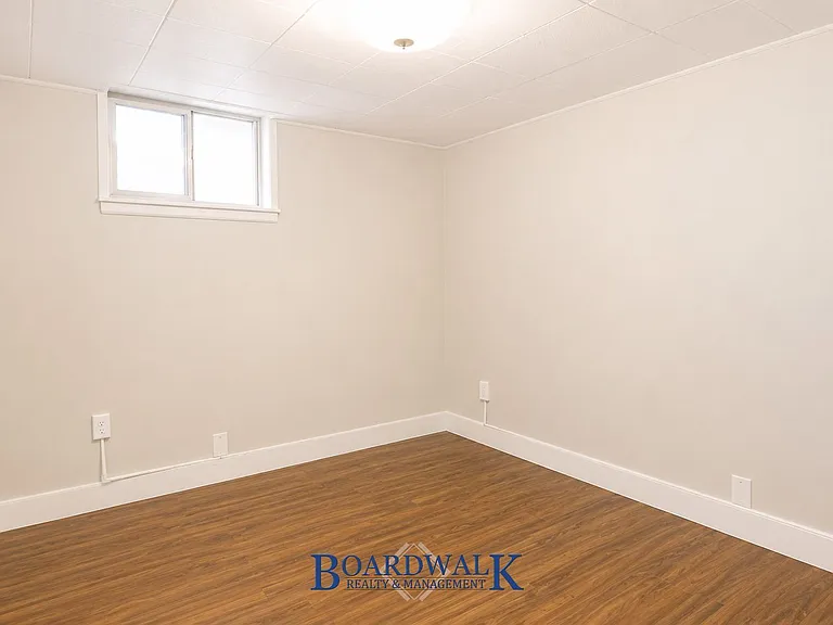 2725 S Lake St #2 — Photo 10
