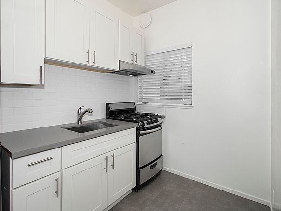 4th image of 1424 Valencia St APT 11