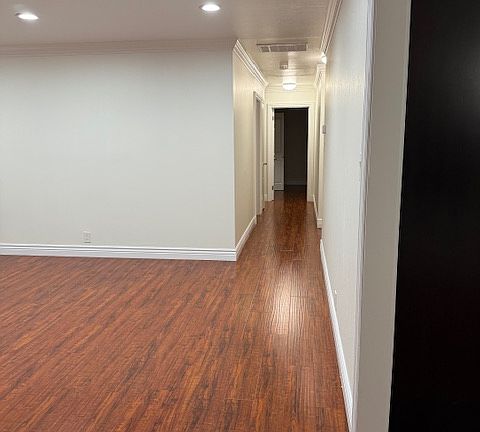 3rd image of 4019 Ross Ave