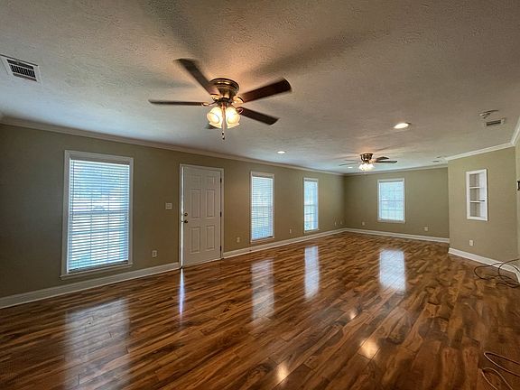 5th image of 141 Madeline Hill Ct