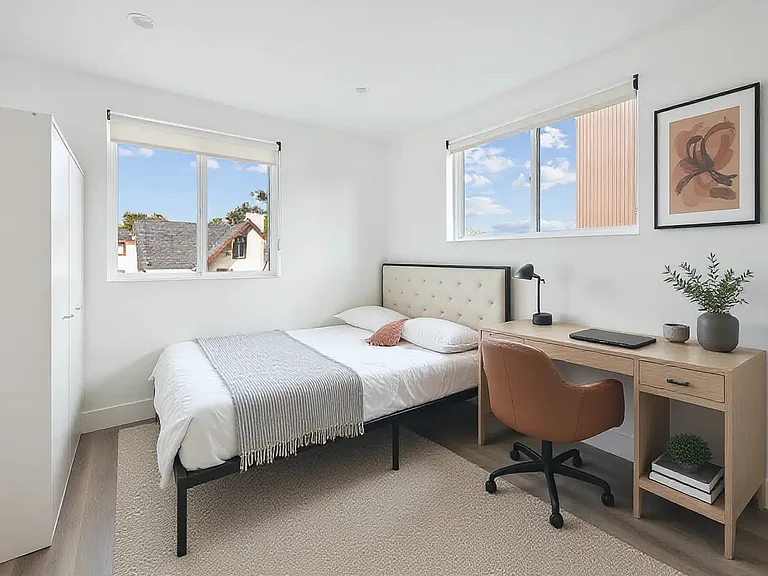 1326 W 35th Pl — Photo 12