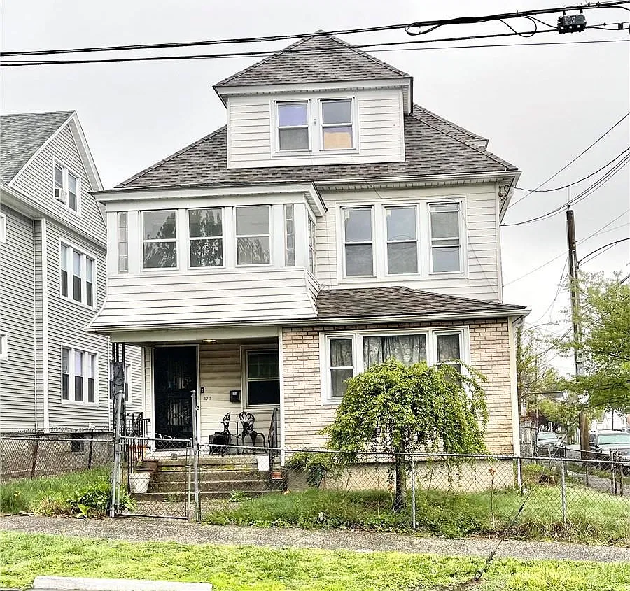 2 bed, 1000 sqft, $2,000 — Photo 1