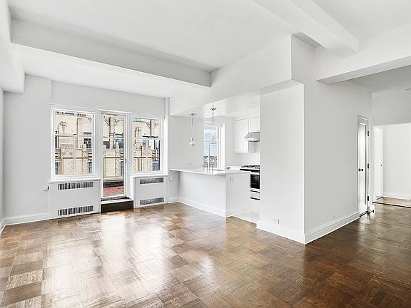 2nd image of 295 Central Park W APT 19B