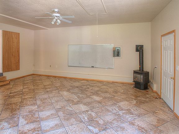 5th image of 4040 E Ames Lake Dr NE