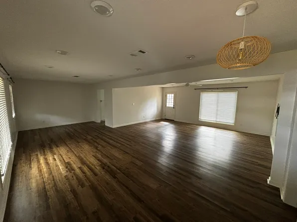 116 Gardenia Dr, Columbus, MS 39705