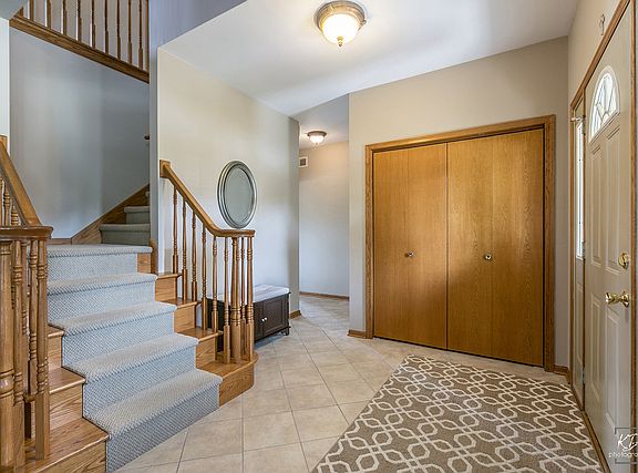 4th image of 1818 Harcourt Dr