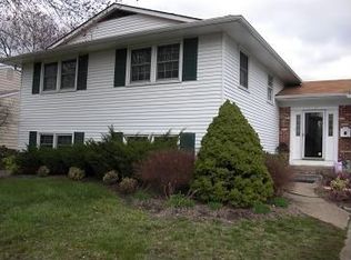 810 Braddock Ter, Mount Laurel, NJ 08054