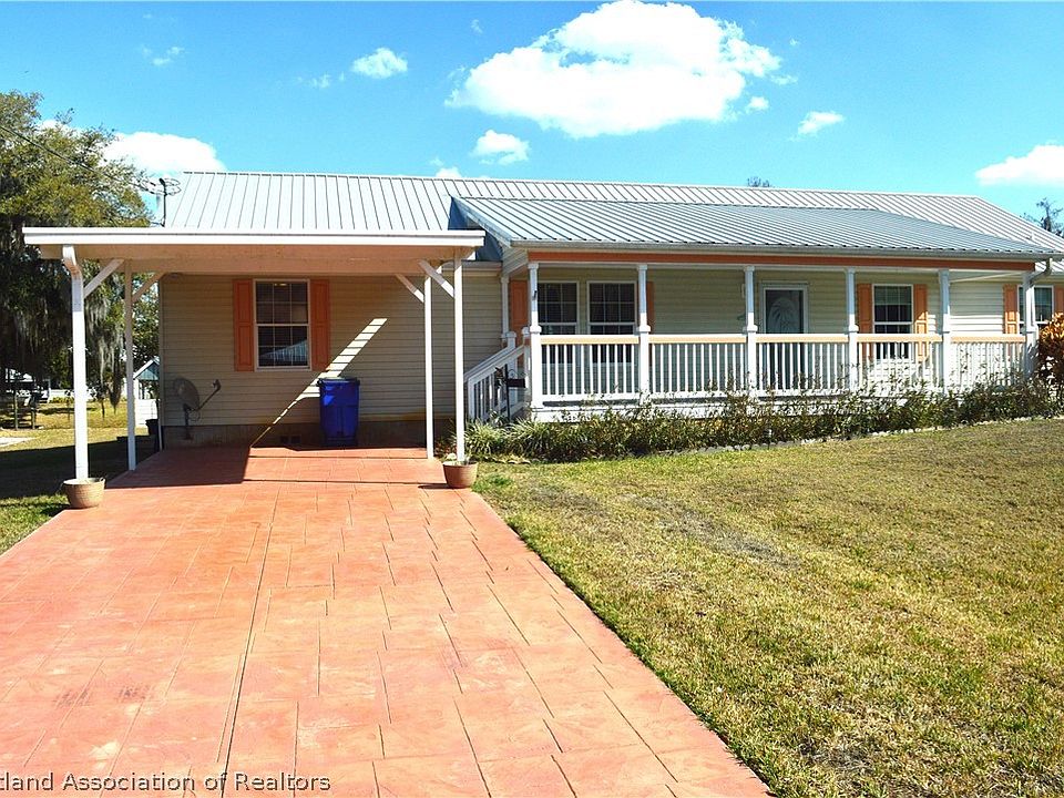 1st image of 1400 N Oak Ridge Dr