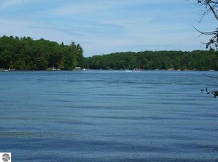 4045 Moonlight Bay Trl, Traverse City, MI 49696