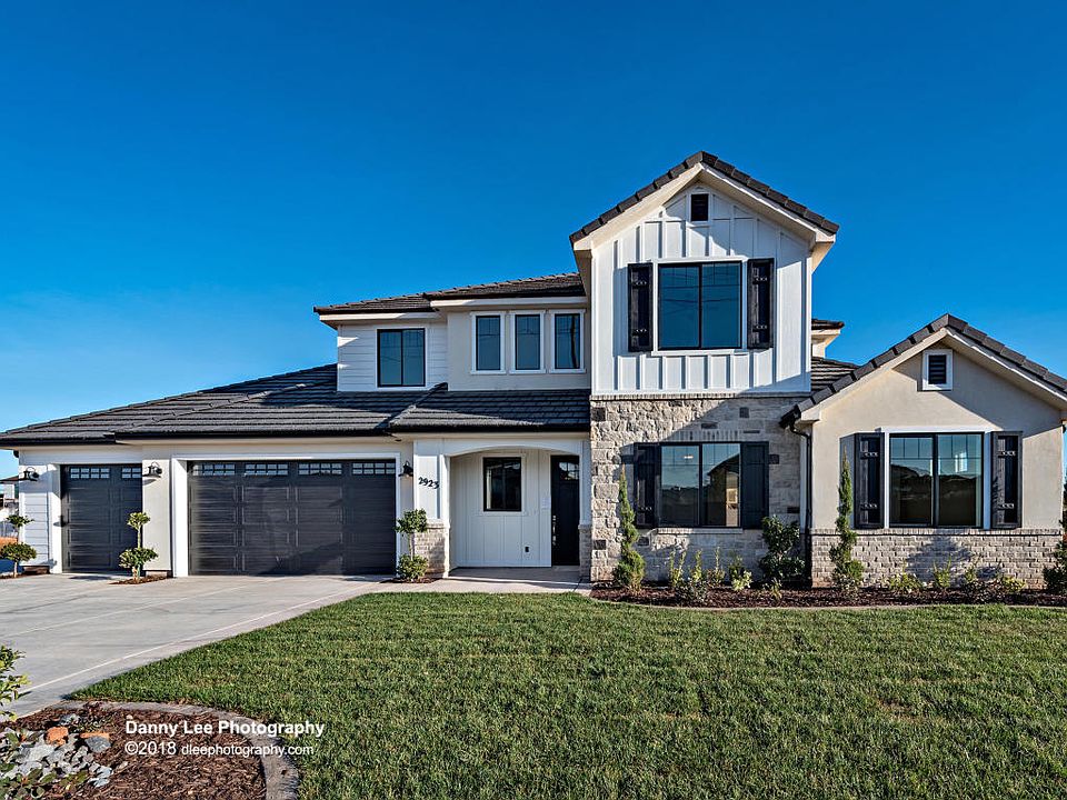 1st image of 2923 E Horseman Park Dr
