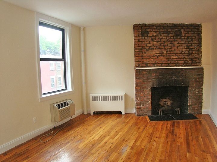 2nd image of 752 Greenwich St APT 3A