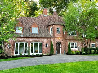 633 California Rd, Bronxville, NY 10708