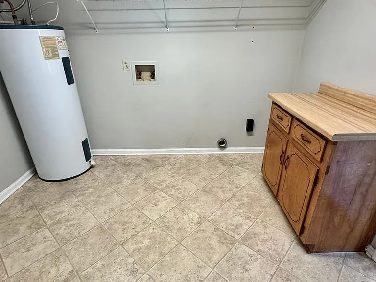 205 Oak Bluff Dr — Photo 15
