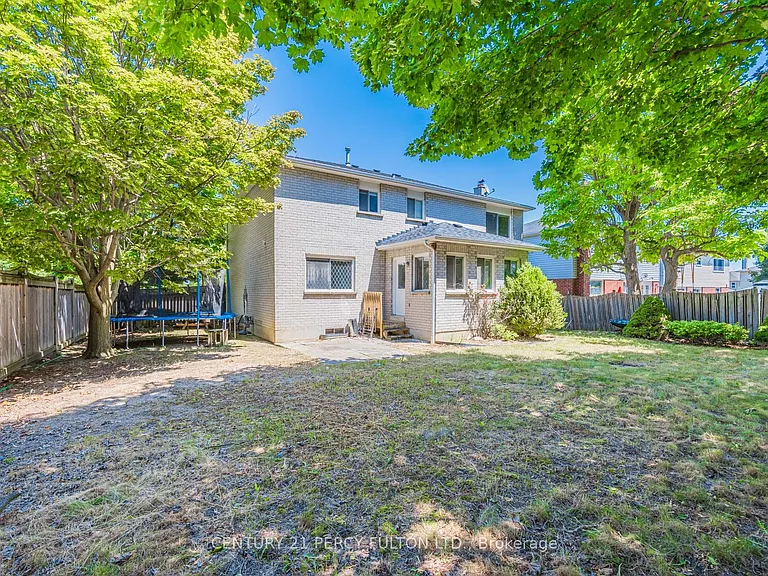 81 Ennisclare Pl — Photo 32