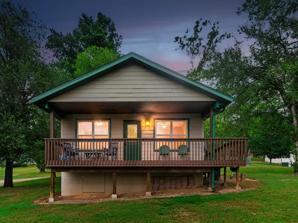 375 Edgewater Circle, Forsyth, MO 65653