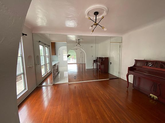 4th image of 656 Tularosa Dr #1/2