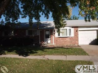 25809 Fairgrove St, Woodhaven, MI