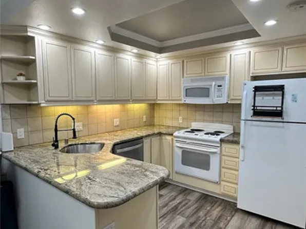 2200 Woodside Ln Unit 2, Sacramento, CA 95825