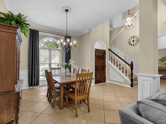 5th image of 4422 Windlake Dr