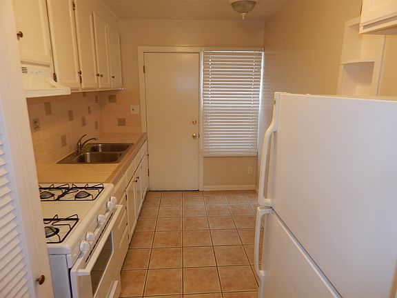 4th image of 5038 1/2 Brighton Ave