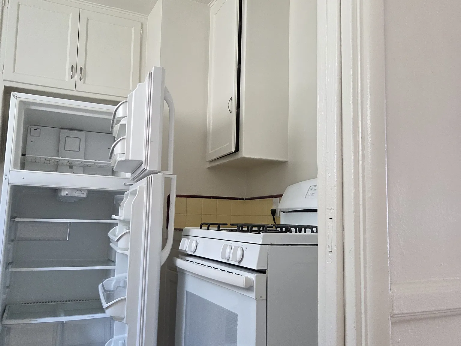 1 bed, 800 sqft, $1,875 — Photo 1
