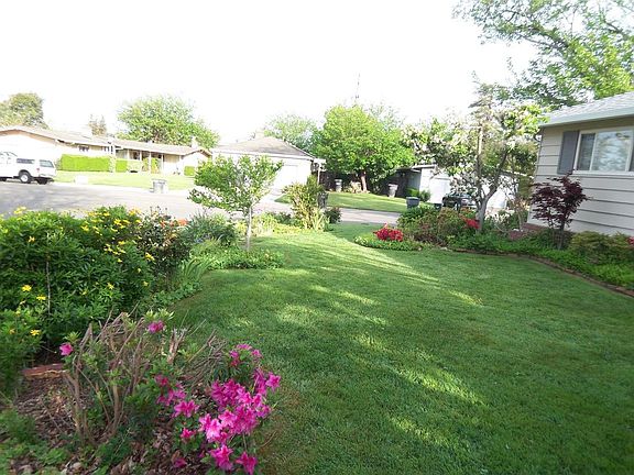 3rd image of 3701 Lynwood Way