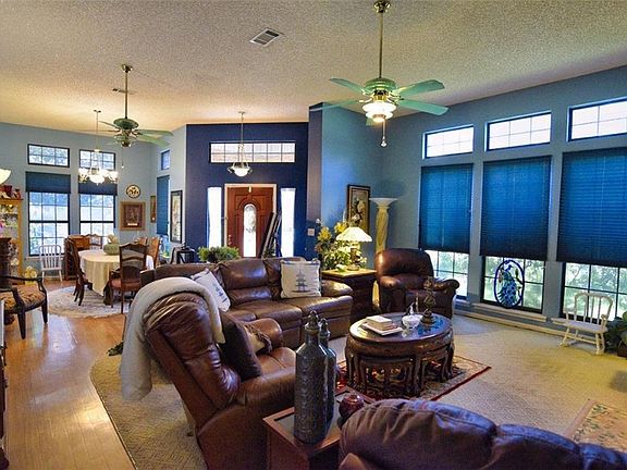 3rd image of 2314 Duplechin Ln