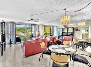 20400 W Country Club Dr APT 317, Aventura, FL 33180
