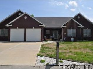 57 Raes Creek Dr, Granite City, IL